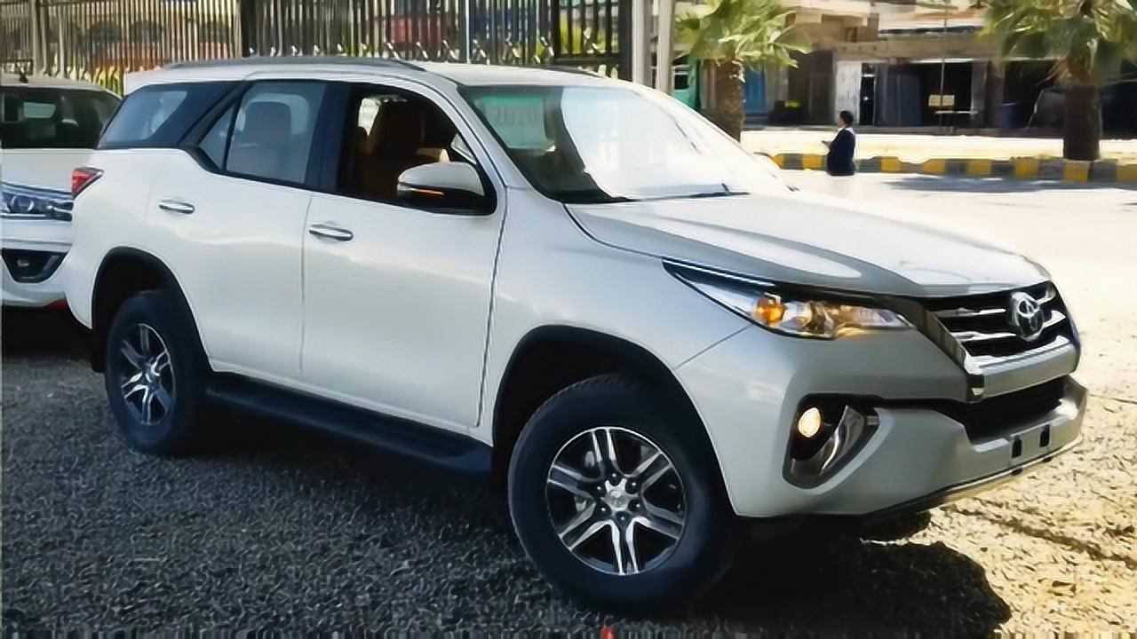 2020款丰田穿越者实车到港,详细了解外观内饰后,我彻底心动了