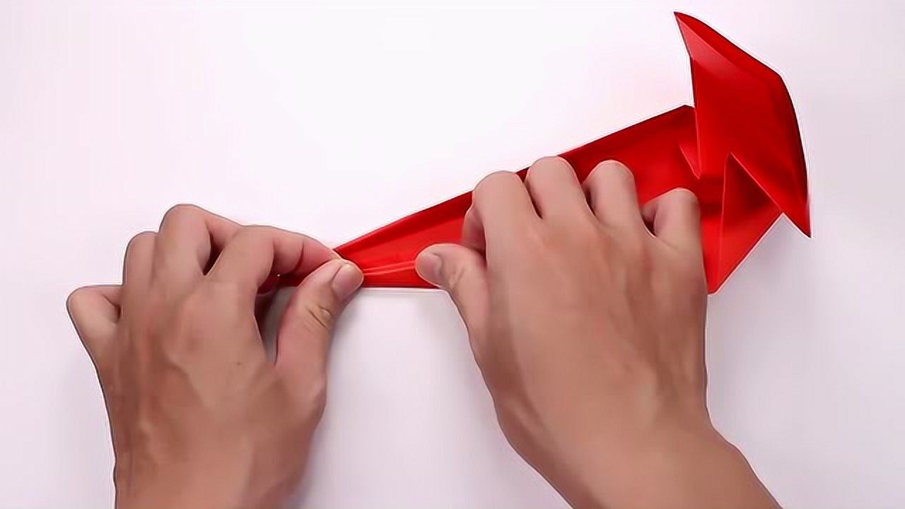 折纸玩具:教你折纸袖剑,藏在袖子里,特别好玩!