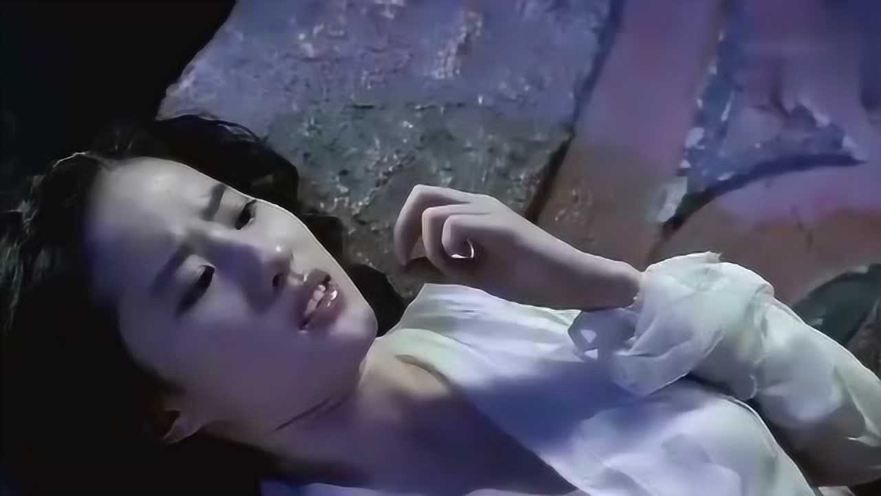 女鬼刘亦菲勾引帅哥吸取阳气帅哥被吸得骨瘦如柴面目狰狞