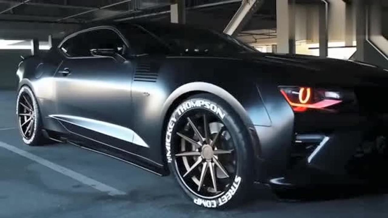 科迈罗不要再叫我大黄蜂请叫我黑武士