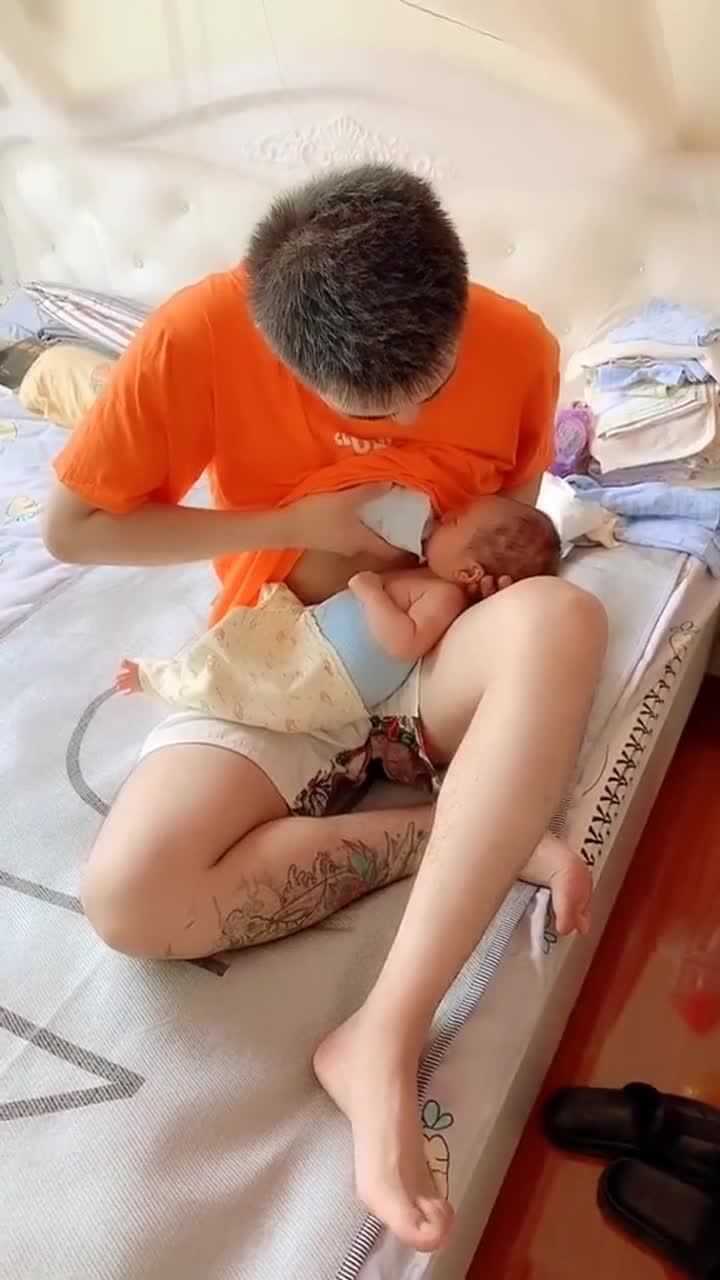 母乳喂养大图真人图片