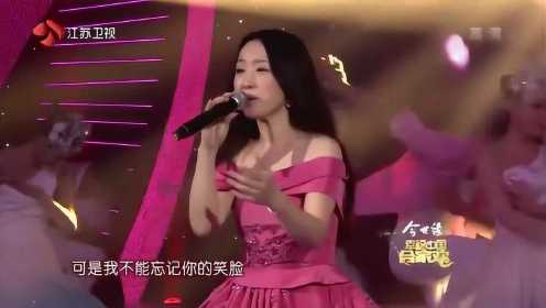 元宵晚会：杨钰莹演唱《怀旧影视歌曲串烧》，太过瘾了！