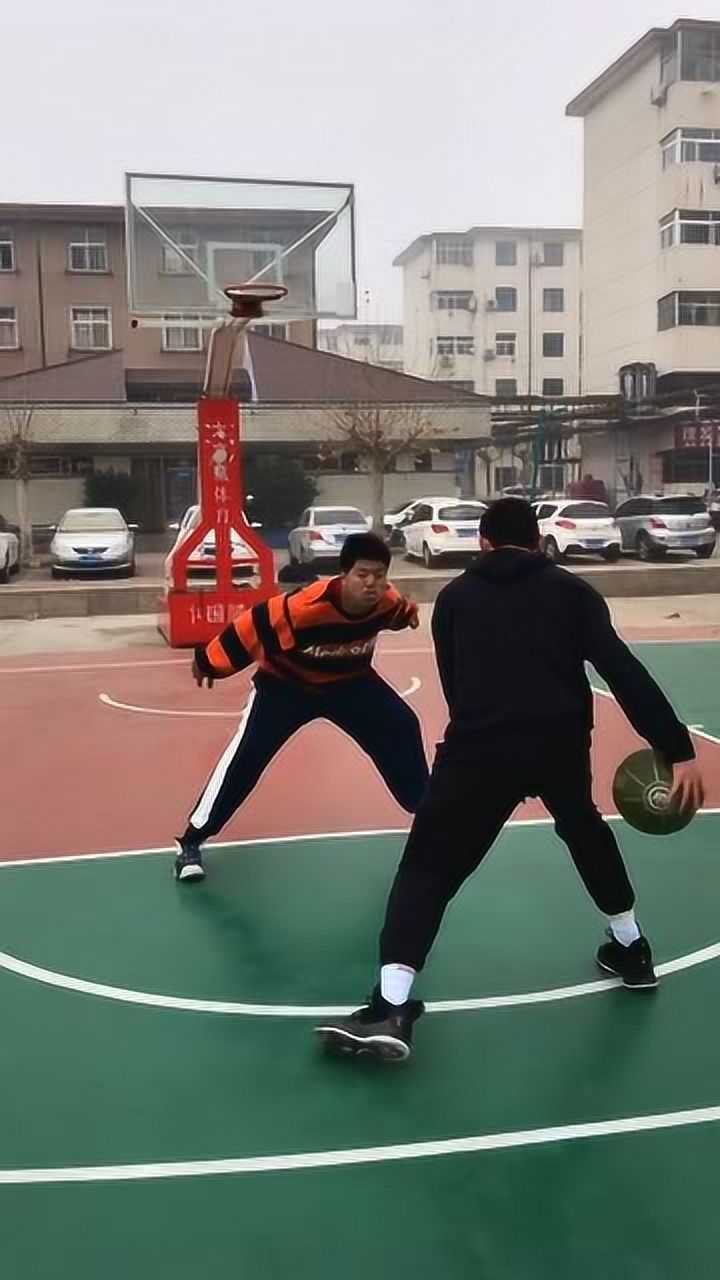 篮球:和天青斗牛