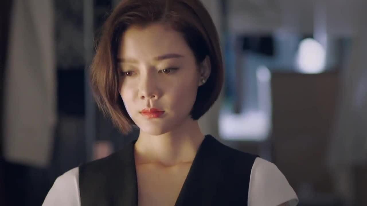 我爱男保姆高雅文刚回到家就接到儿子打来的电话