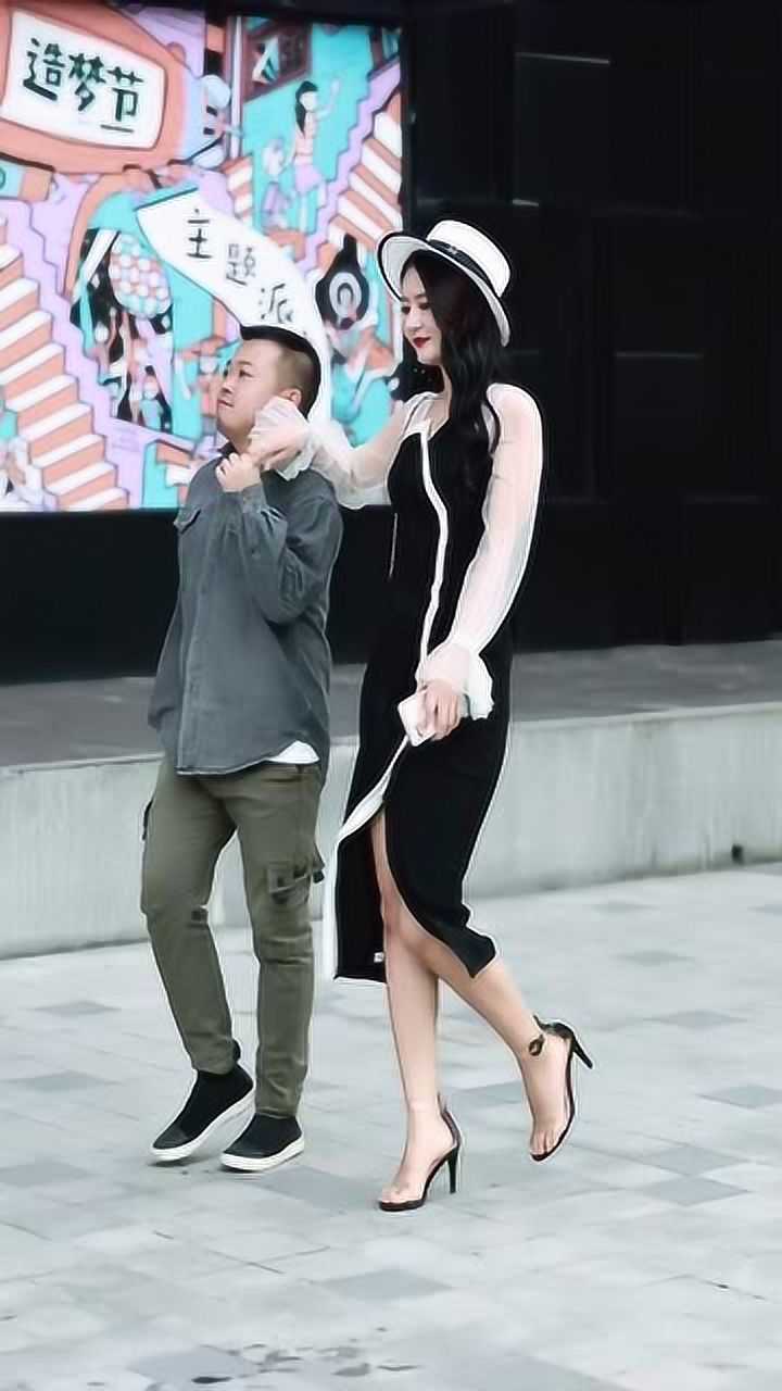 大叔身边不缺美女,实名羡慕!