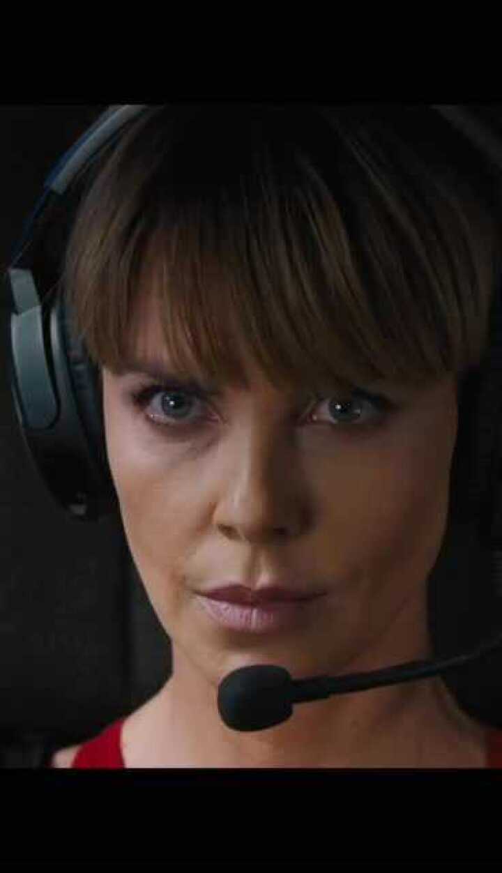 《速度与激情8》里的大反派塞隆剪了短发在《速度与激情9》回归了