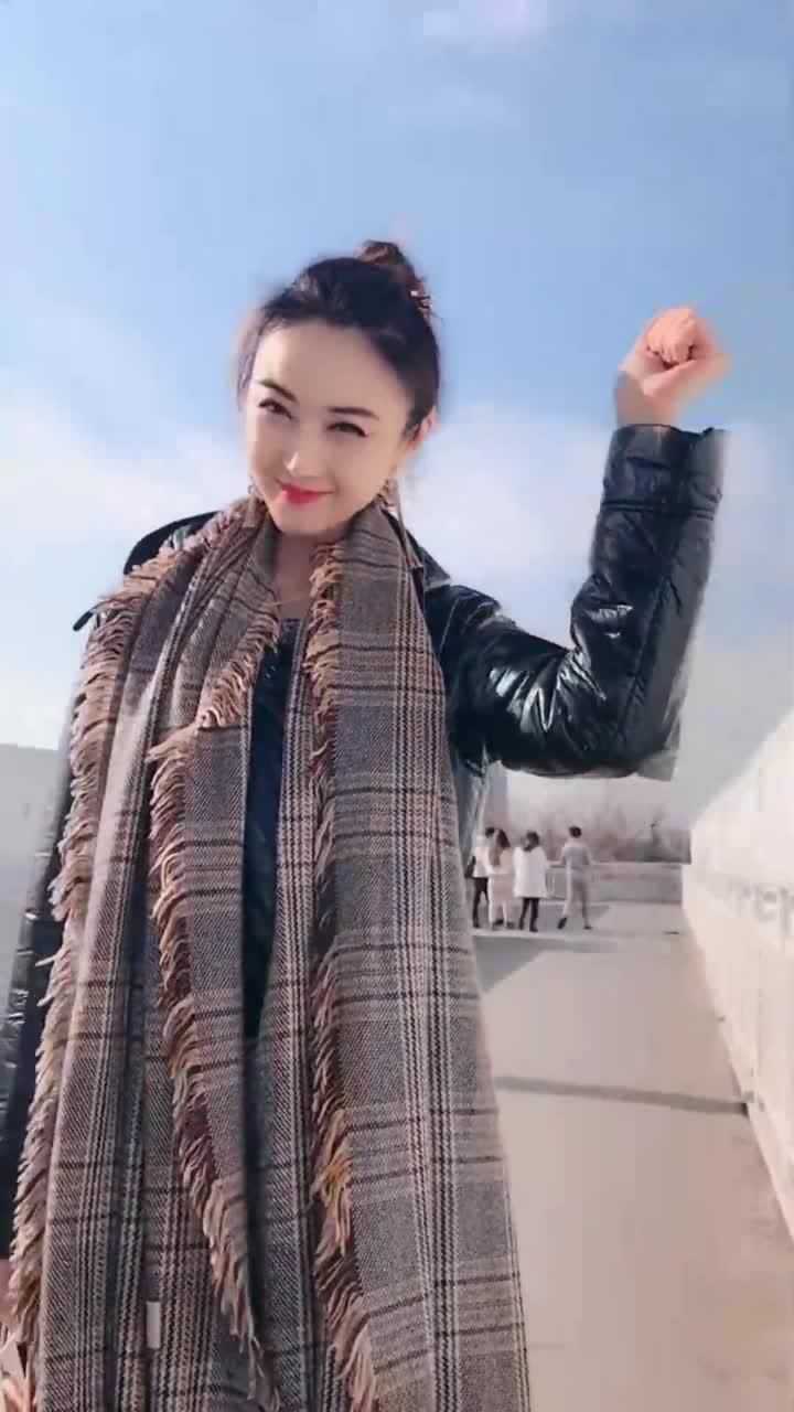这是我的老板娘年轻漂亮有气质一看就和普通人不一样