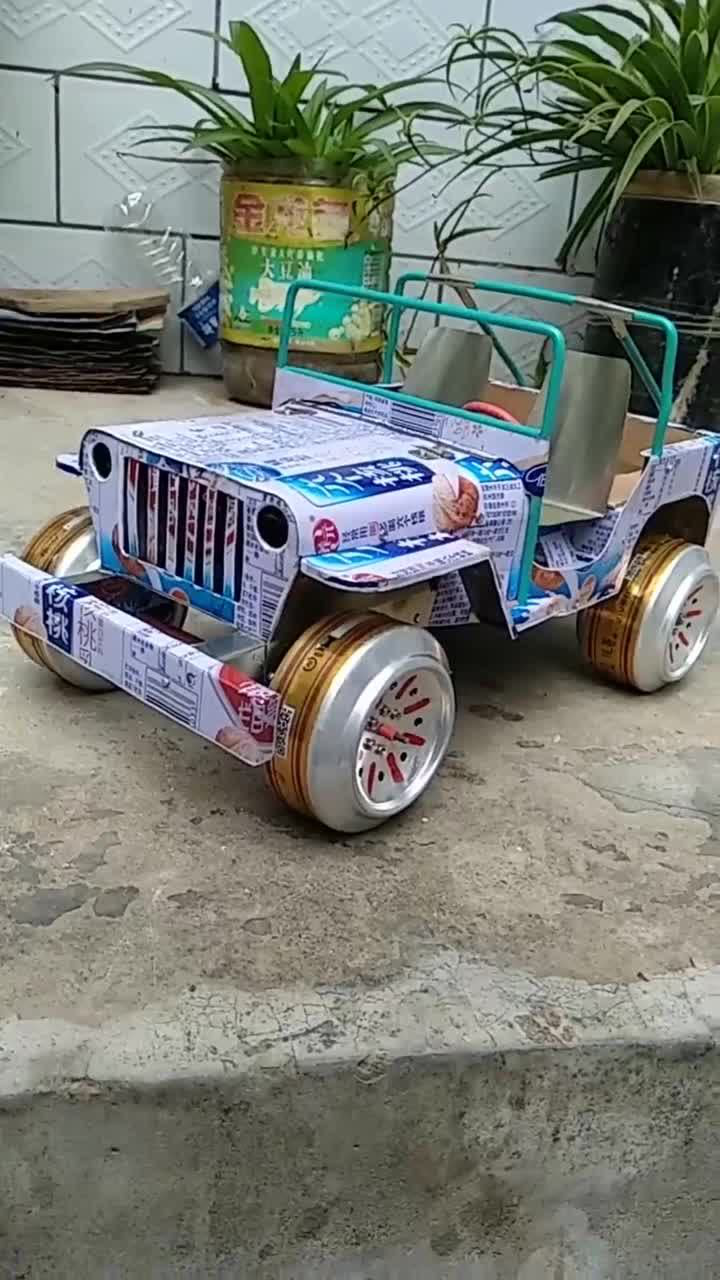 易拉罐手工制作威斯力吉普车模型,看着好霸气!