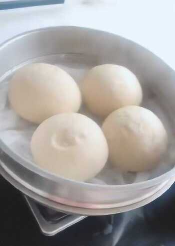 第一次在家蒸馒头,打开锅盖的瞬间,竟发生这样的事情!