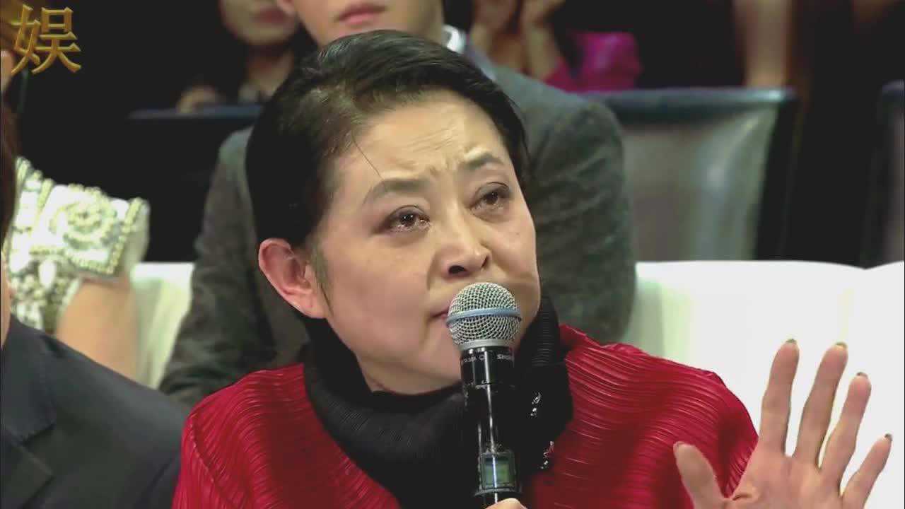 央視一姐倪萍妹妹曝光長相惹爭議丈夫卻是大名鼎鼎的老戲骨