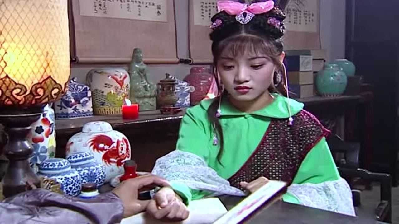 侠客行侍剑假装看病找贝海石救走黑白双剑