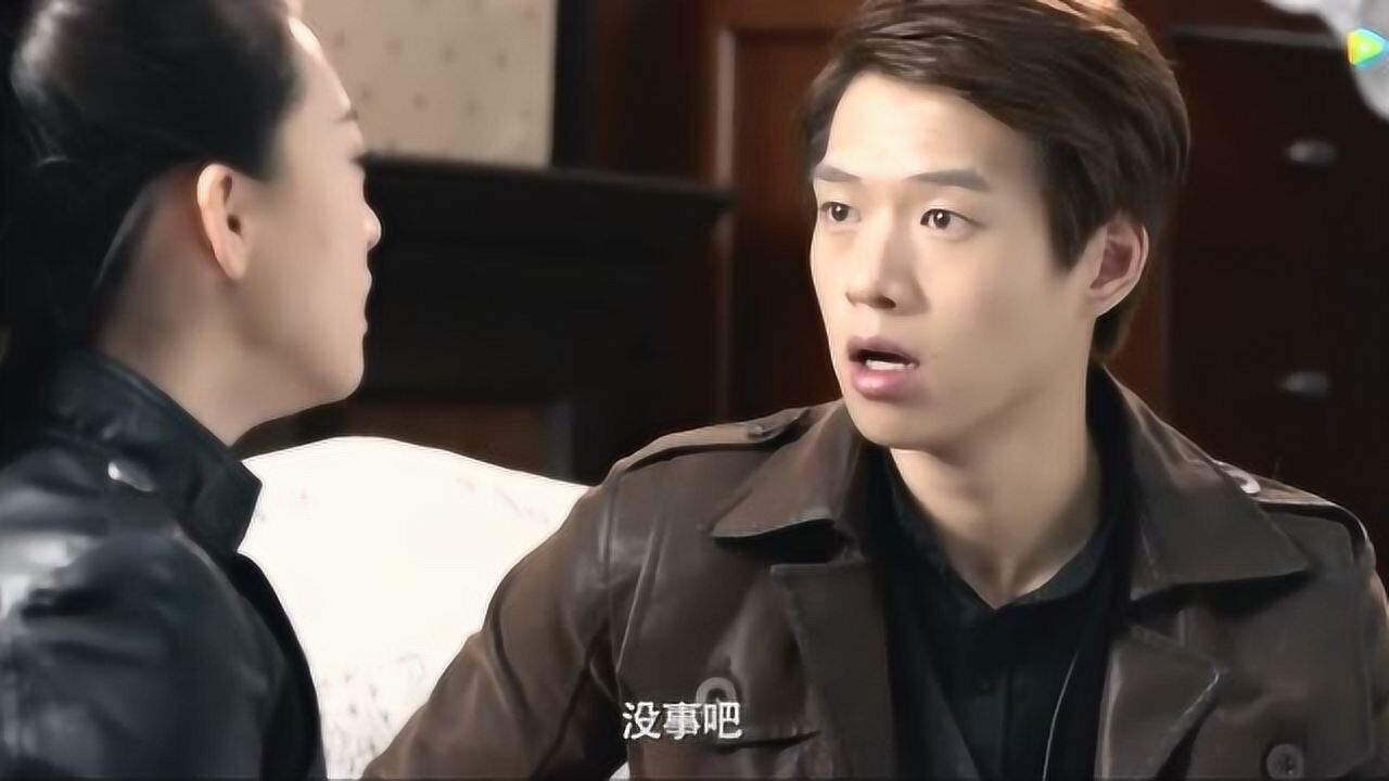 特工别闹魏大勋瞒着女朋友见别的女人纸巾上到di是谁的口红