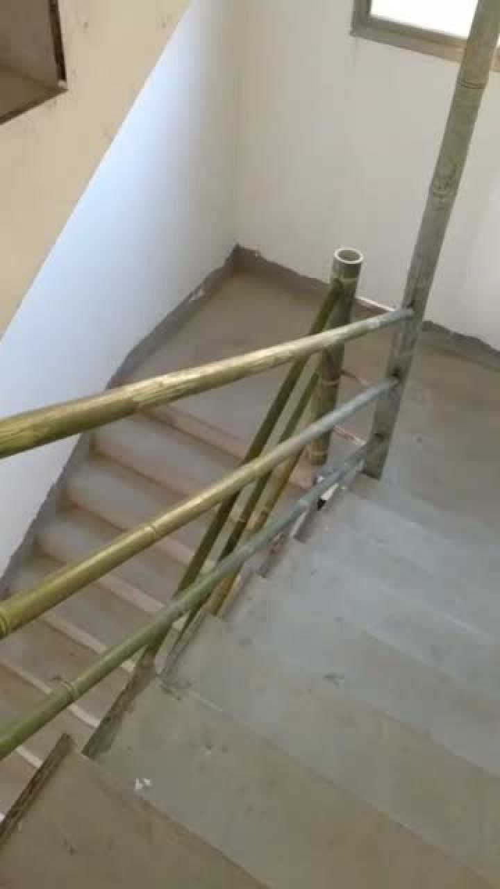 竹子做的楼梯扶手好用又环保