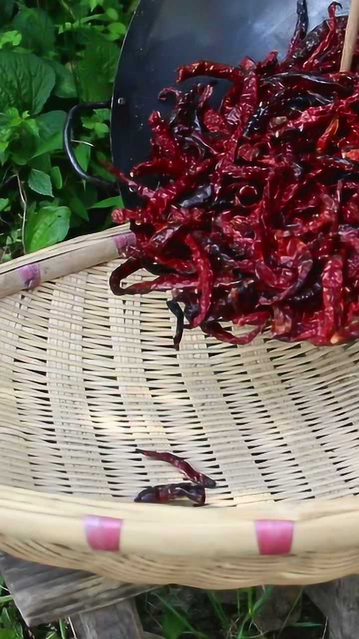 煳辣椒原来是这样做出来的,怪不得很多人不敢吃