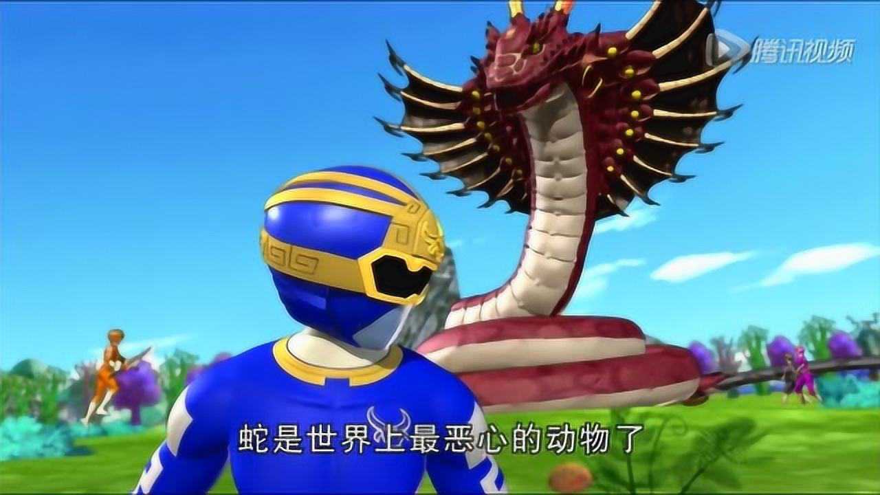 神兽金刚变异的巴蛇太厉害了一甩尾就把吕强甩远了