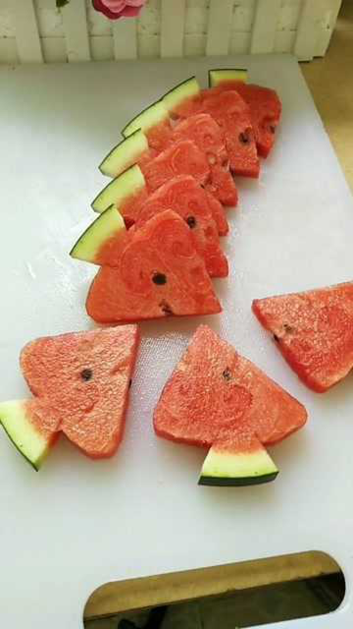 西瓜简单切法连小学生都能学会