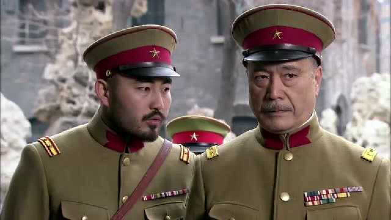 东方战场日军司令官来到张府却被老夫人骂做狗敢怒不敢言