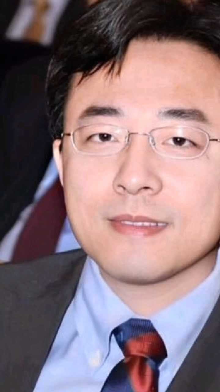 越来越霸气的赵立坚外交官