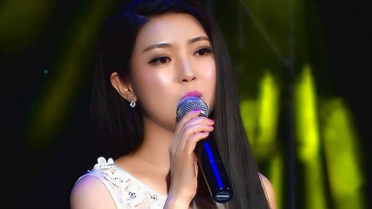 任妙音现场一曲《嫂子颂》超好听,甜到心坎了