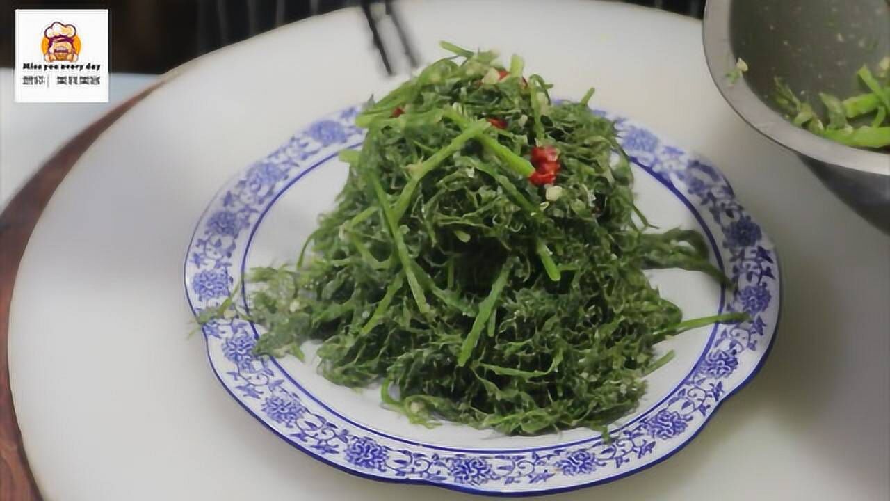 清蒸小茴香最好吃的做法,大厨就2个技巧,全家人都爱吃