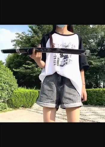 jk制服你是喜欢剑还是手铐呢