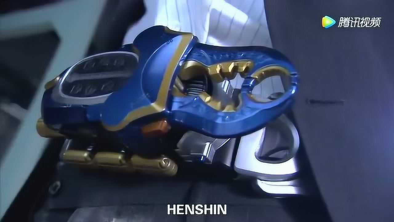 假面骑士kabuto加贺美变身钢斗他来对付这次的异虫