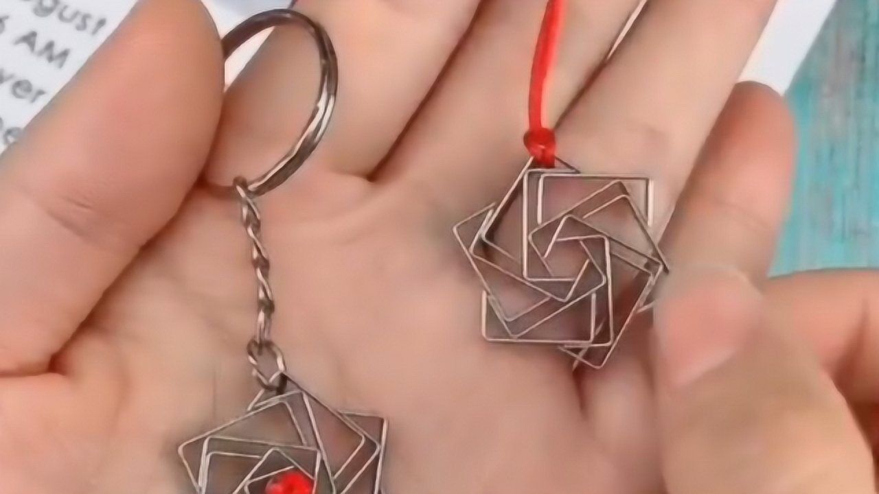 用订书针做的吊坠,闺蜜还问我在哪买的!