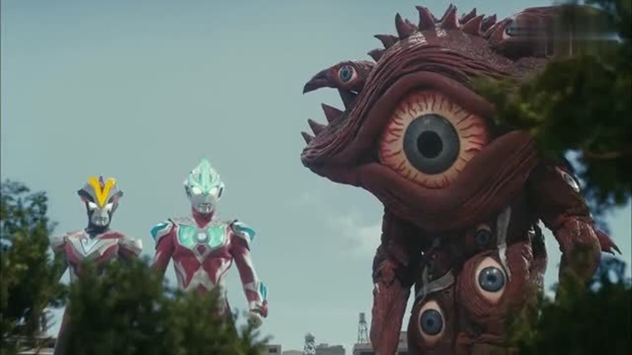银河奥特曼s盖亚里面的大眼怪在这里变成了善良的怪兽