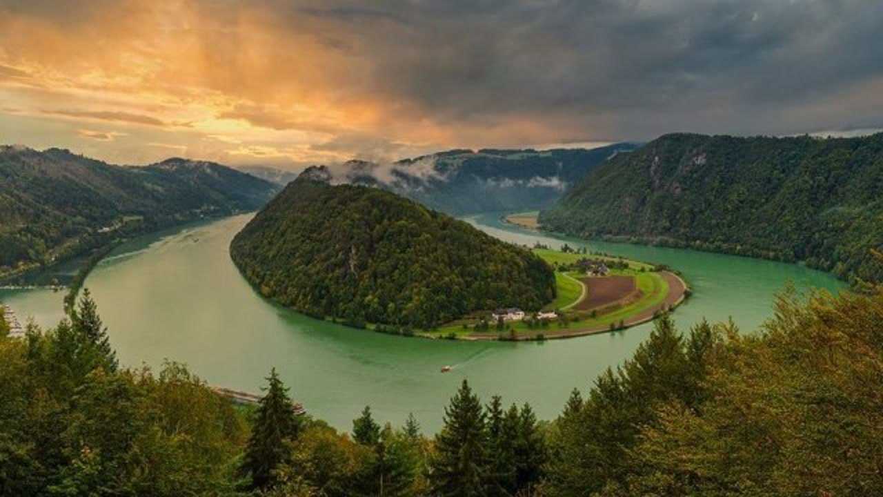 多瑙河是世界上流经国家最多的河流是欧洲第二大河源头黑森林