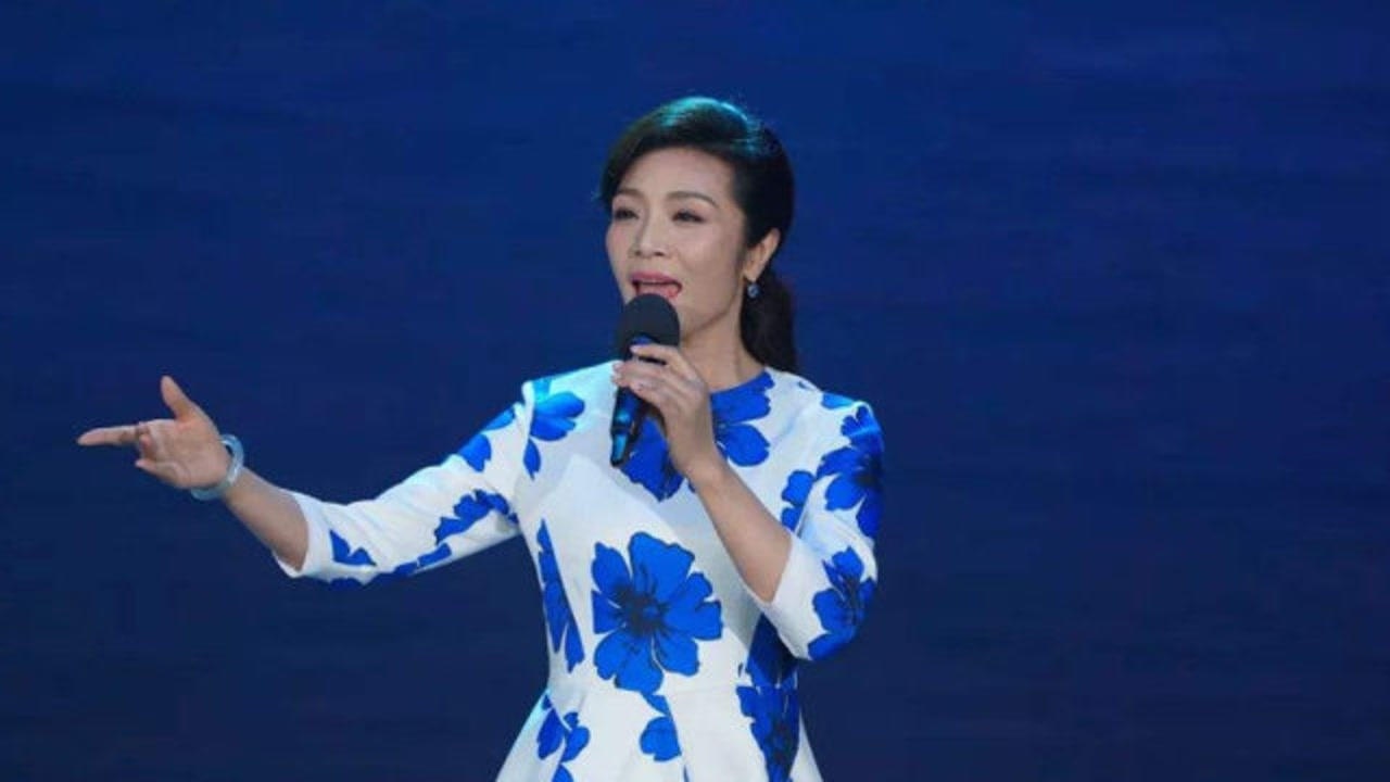 红月亮演唱李丹阳