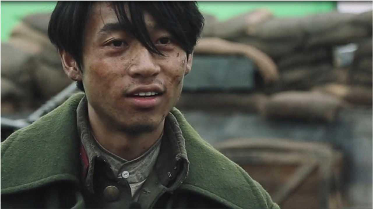 八佰:虐心片段来袭,老铁开口观众瞬间泪奔,票房恐破十五亿!