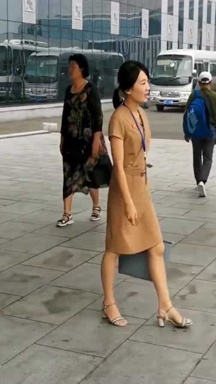 朝鲜美女导游这身材前凸后翘真是爱了