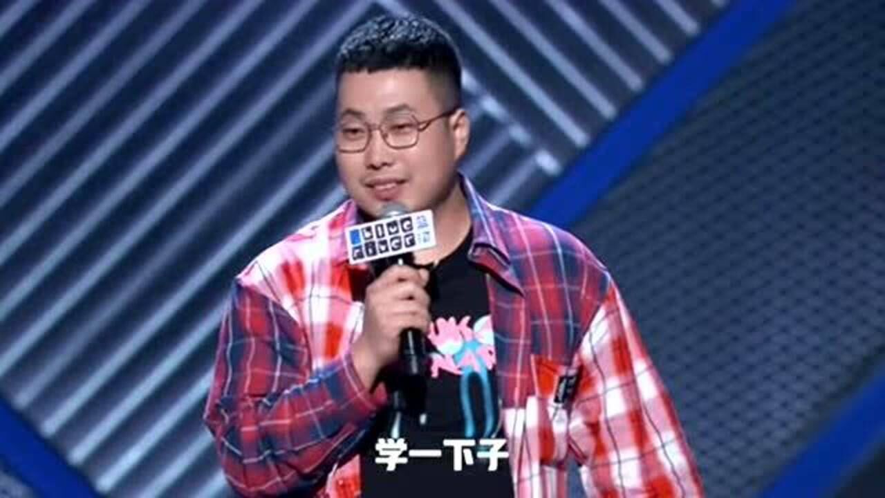 脱口秀新星即兴模仿庞博呼兰引得评委爆笑本尊都看呆了