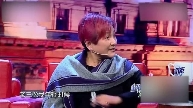 郑佩佩婚后生三闺女一儿子,功成身退,两人价值观差异大