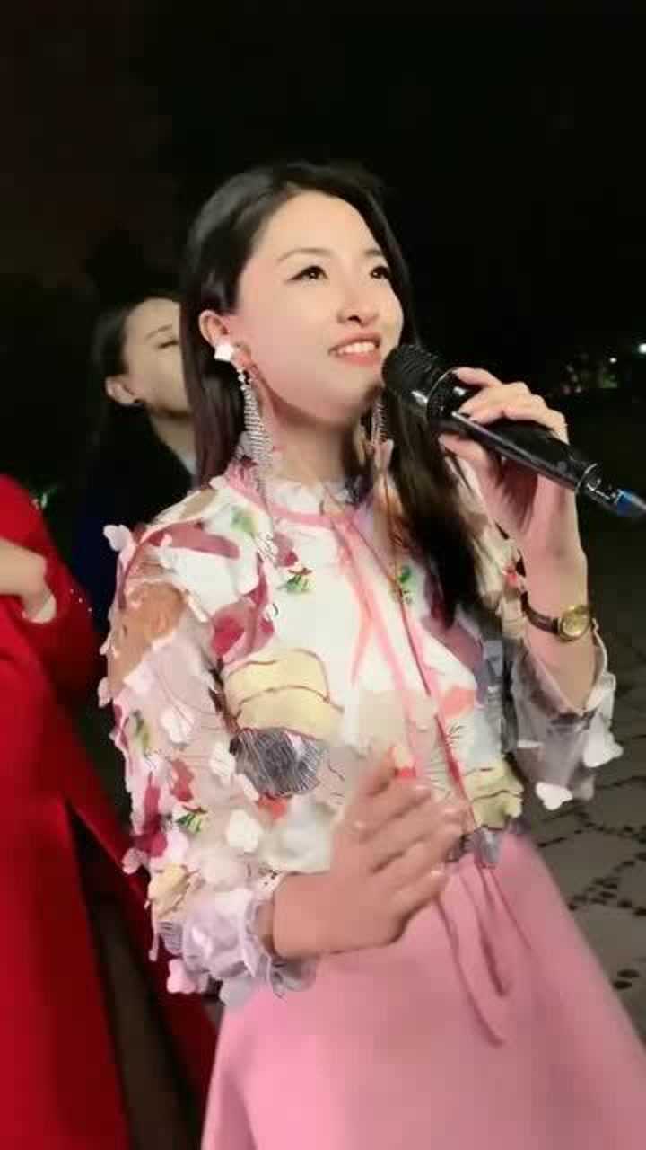 浑身起鸡皮疙瘩的原唱(听了浑身起鸡皮疙瘩的歌)