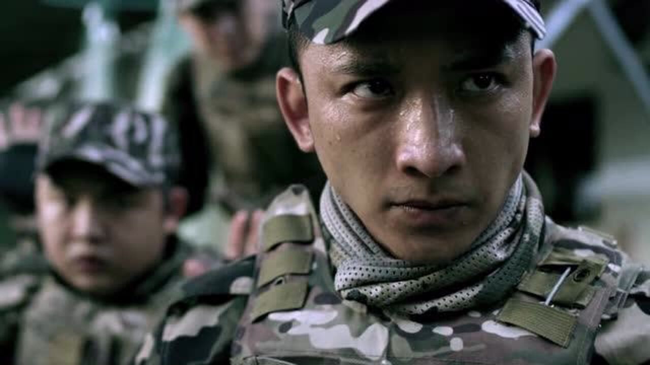 《异能者2 》:郭少将率人突入房内,却发现空无一人,惊觉落入埋伏_电影