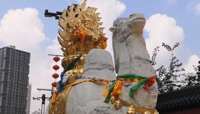 沈阳北市场皇寺实拍,听老于讲述白骆驼金佛的故事,清代皇家寺院