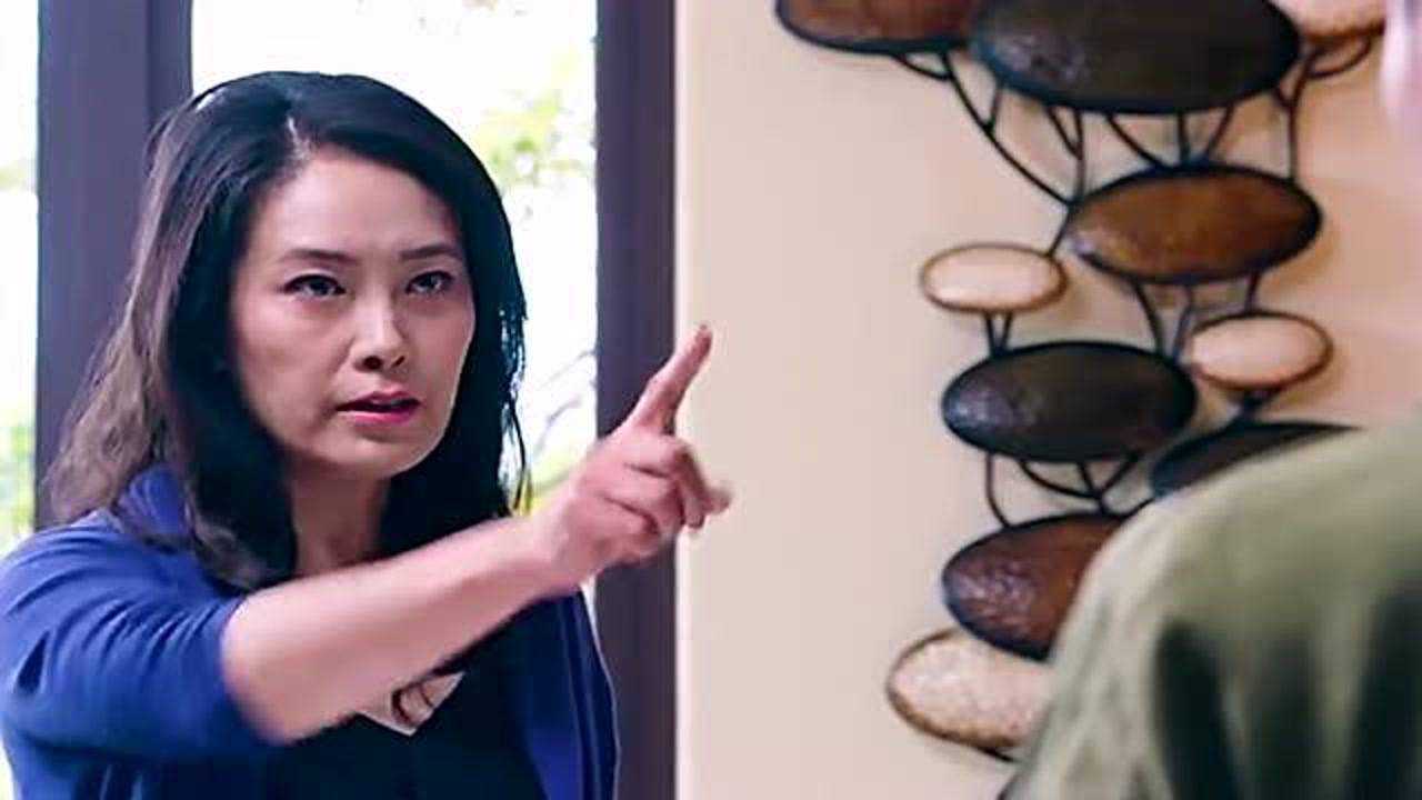 言语嘲笑顾里拜金,小门小户不配入门蛙哥爱追剧01:37男友妈妈嫌弃女孩