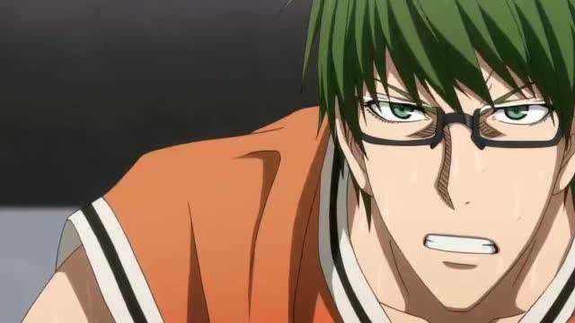 黑子的篮球绿间放出绝招一手空接三分这操作秀得全场头皮发麻