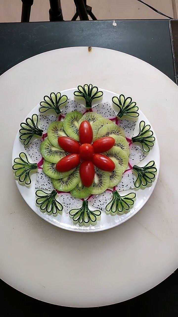 五星酒店厨师水果拼盘手法一绝!