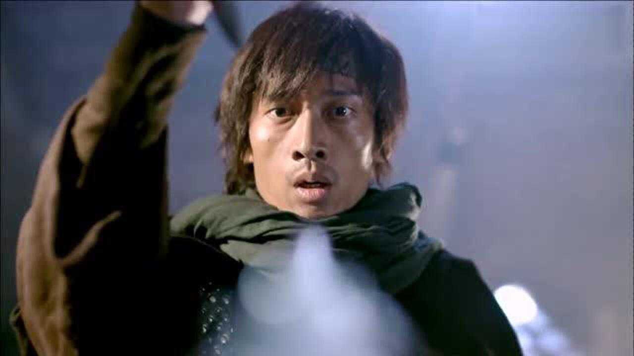 大漠苍狼孙义刺杀大头领没想到戴墨镜的老头一点也不瞎