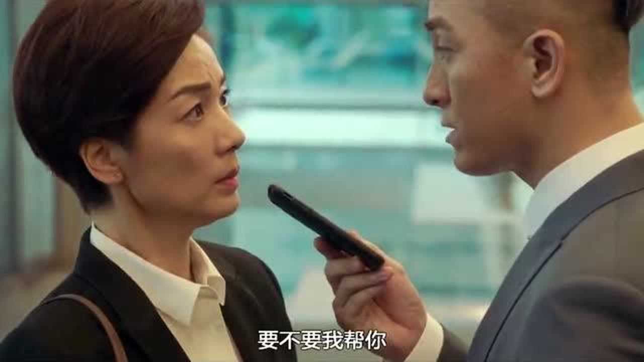 使徒行者3莫羡晴开着车想着卓凯为自己做的事默默流泪