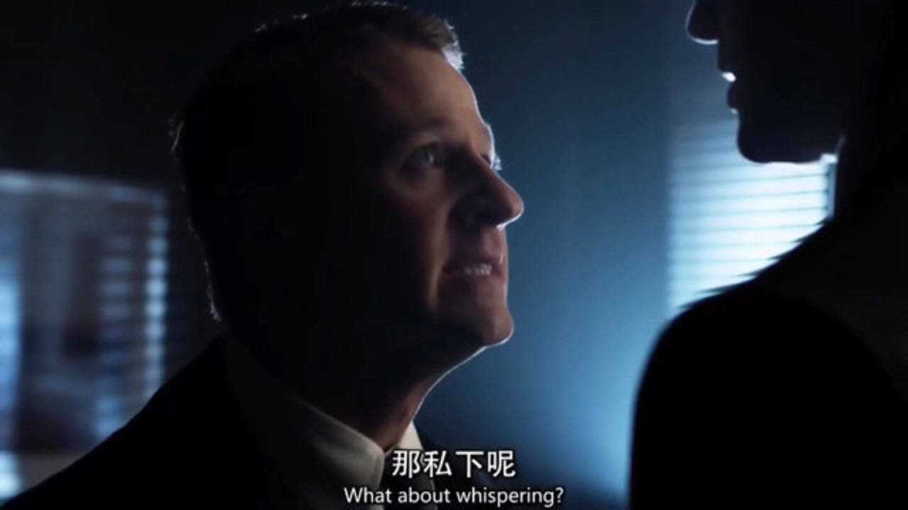 律师哈维61丹特的另一面气场十足哥谭