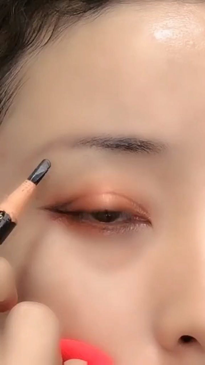 社会精神小妹的眉毛你可以驾驭吗