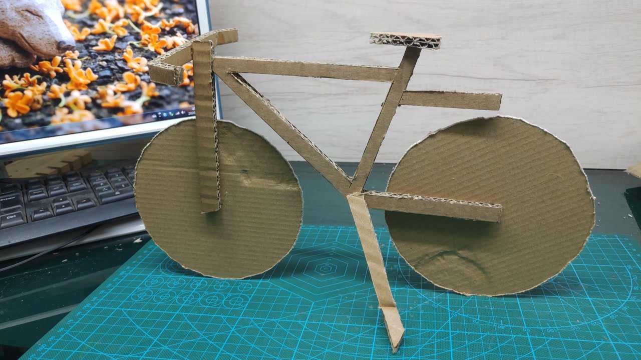 手工制作纸板自行车