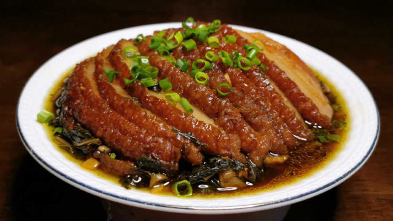 正宗梅菜扣肉,教你老一辈秘制做法,下饭解馋,农村待客全靠它