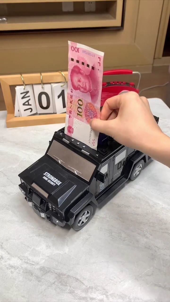 汽车存钱罐从小给孩子养成一个存钱的好习惯