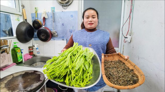 贵州凯里特色美食,冲菜炒虾,猪油煮酸辣椒青菜