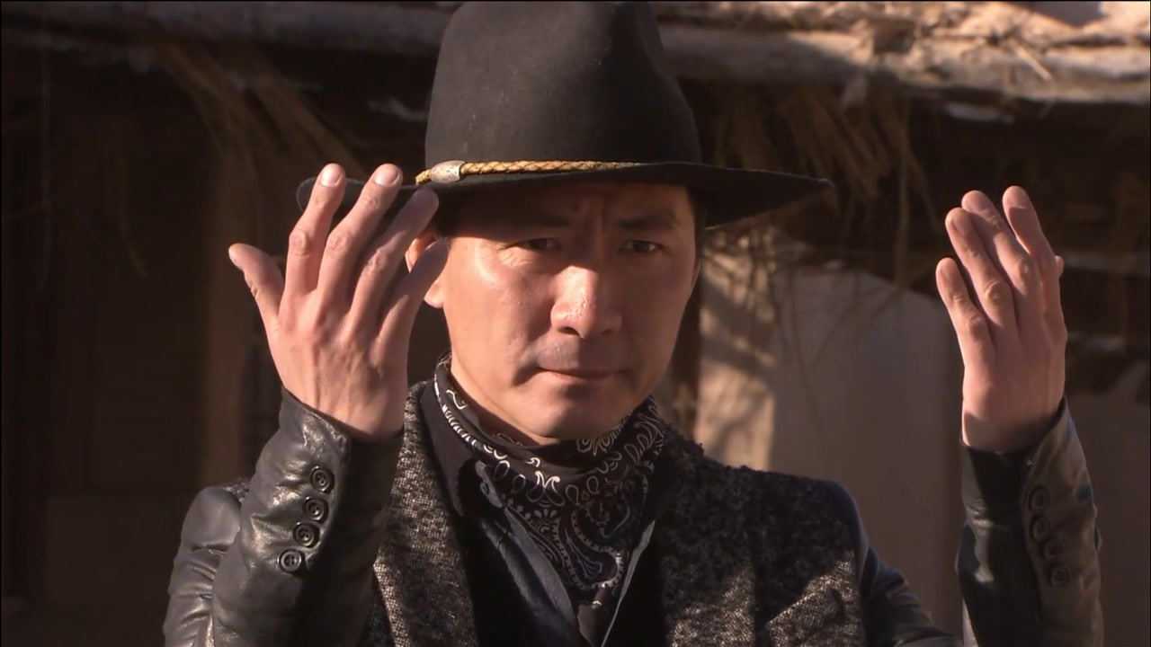 大漠枪神:燕双鹰实力戏耍沈七七,杀人手段总是出其不意,太厉害