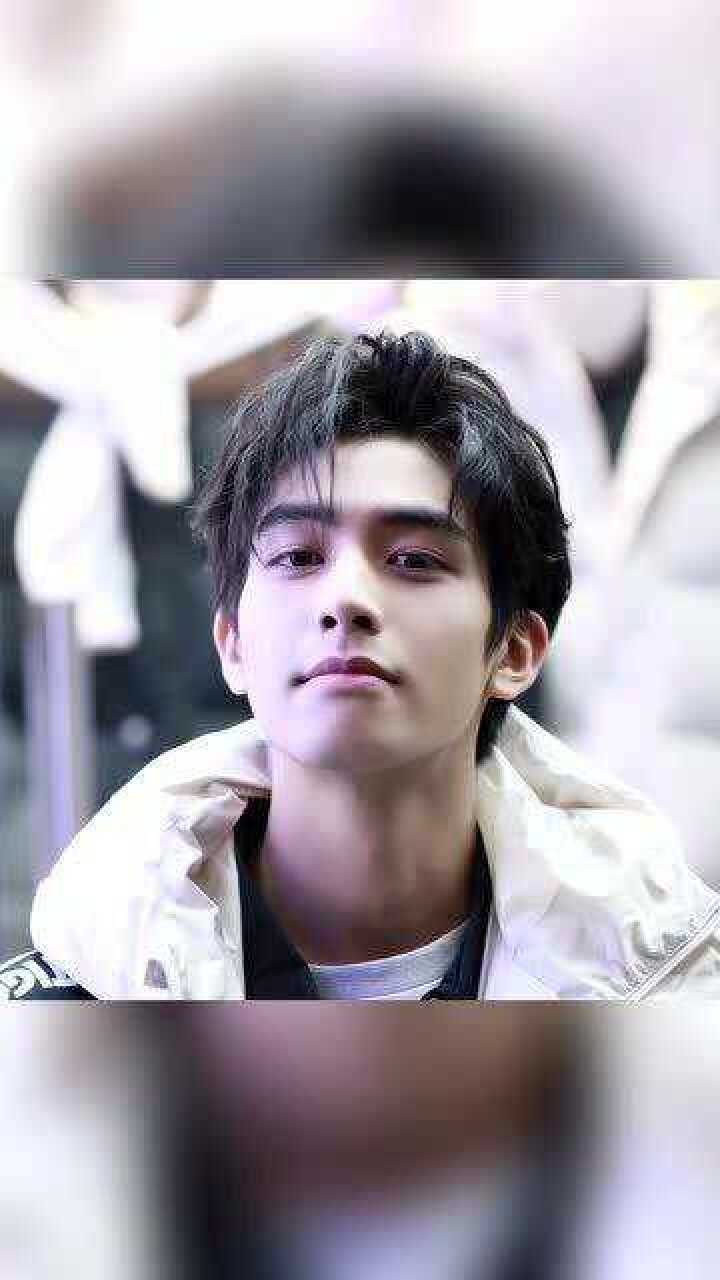 男士发型 日系三七分发型 谁做谁帅 一定要尝试一下